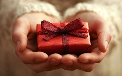 Cheap And Easy Holiday Gift Ideas For Everyone On Your List