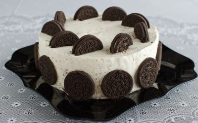 Can You Resist This Easy And Irresistible Christmas Oreo Fudge Recipe?