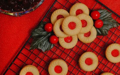 Can You Make The Perfect Classic Christmas Cookie Wreath This Holiday Season?